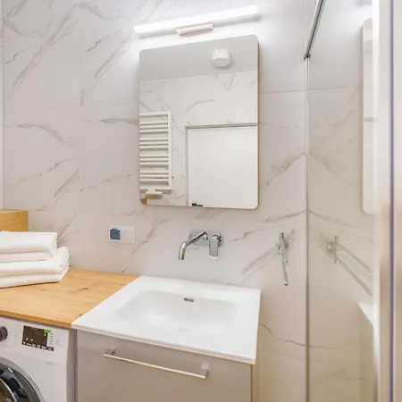 Appartamento Przy Kollataja Z Parkingiem