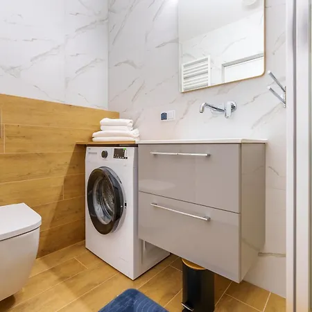 Appartamento Przy Kollataja Z Parkingiem