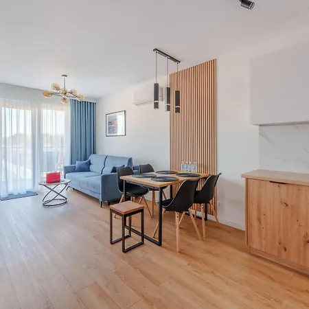 Appartamento Przy Kollataja Z Parkingiem Kołobrzeg